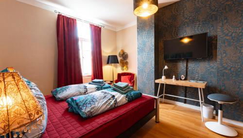 AAB Apartment 80qm mit 2 Schlafzimmern, Self-Check-in mit Wlan und gratis Parkplatz am Haus - Foto 2