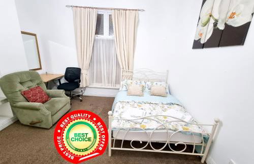 Spacious Apartment Near Rochdale Centre Train Tram Bus Free Parking Fast Wi-Fi - Foto 1