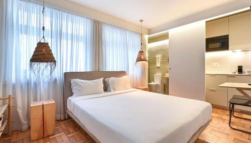 Sleep in Office - Photo 2