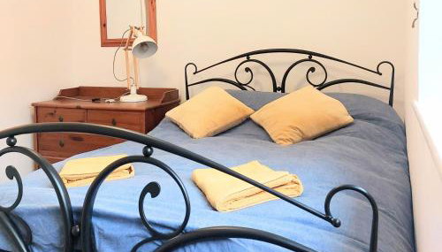 Charming 1 bedroom self-contained first floor flat - Foto 1