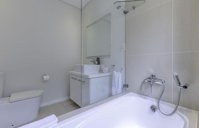 Newly Renovated 3 bed Apartment With Splashpool - 2283 - Photo 10