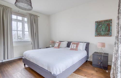 Beautiful Country House with Forest View & Garden - Foto 8