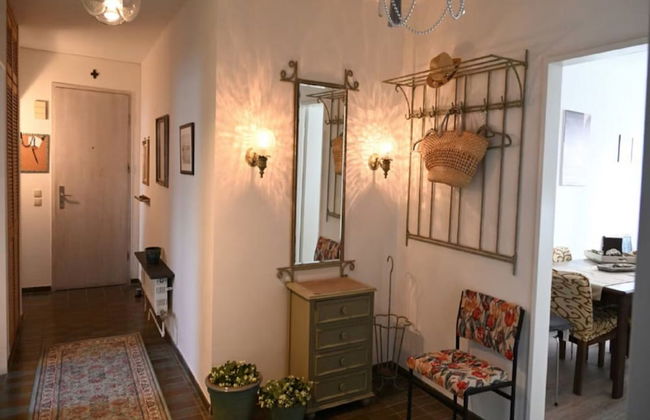 Vintage Style Apartment With Balcony/terrace - Photo 11