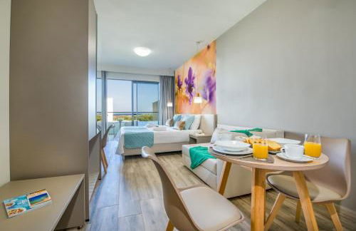 Incognito Creta Luxury Suites and More - Photo 18