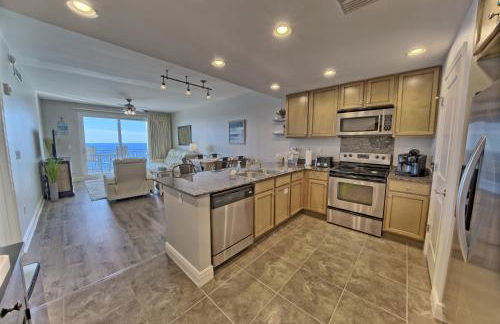 OCEAN FRONT CONDO w INCREDIBLE VIEWS - Photo 15