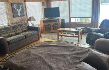 Serenity ShoresHot Tub Lake ViewPet Friendly - Foto 15