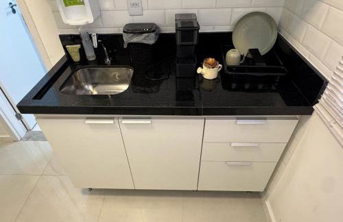 Flat Super Luxo - Central - Otima localizacao - Novo - Foto 24