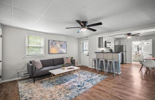 Bloomfield, Pittsburgh Bright and Spacious TWO Bedroom Apt with Free Parking - Foto 4