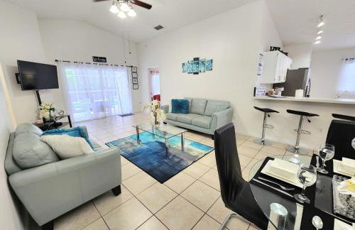 Home Close to Disney Parks/Amazing Private Pool - Photo 21