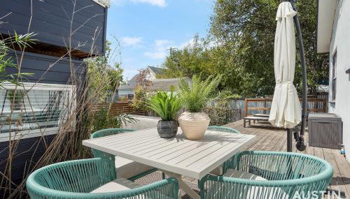 HGTV Featured Tiny Home w Hot Tub Near East 6th St - Foto 2