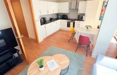 Modern 2 Bed 2 Bath Apartment Hyde Park - Foto 1