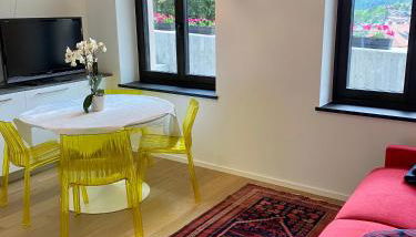 Casa sciliar blu centro paese con parcheggio privato - Foto 1