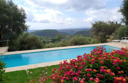 villa provençale en pierre avec vue sur la mer, piscine et jacuzzi - Foto 39