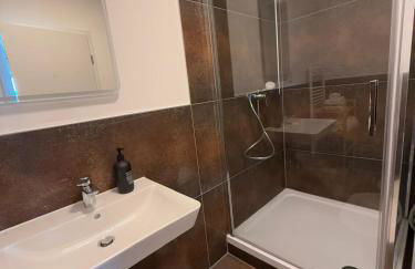 Top Wohnung in Siegen-Wilnsdorf Parkplatz WLAN Autobahn - Foto 3