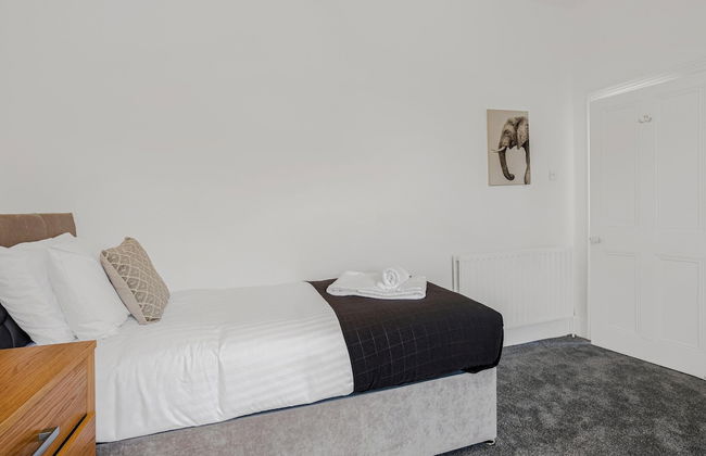 Heathrow Living Stanwell Serviced House - Foto 3