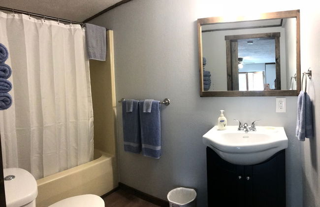 Calm Waters Cabin Resort - Photo 75