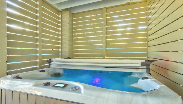 Beachside Boardwalk & Views Pool + Hot Tub 202 on the Sound - Foto 3, Interior