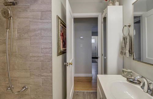 Welcoming Duluth Home about 2 Mi to Brighton Beach! - Foto 13