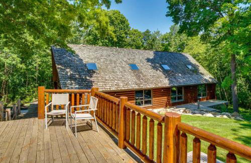 Family Home with Indoor Pool about 2 Mi to Elkhart Lake! - Foto 35