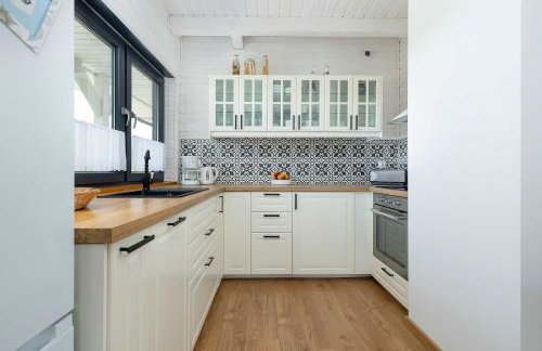 Baltic Home Houses Zastań with Parking by Noclegi Renters - Foto 16