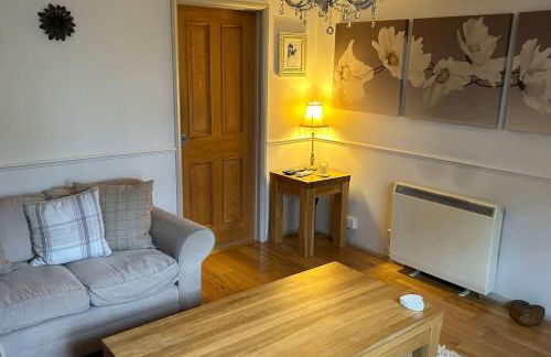 Cosy 2 bed, home from home - Photo 2