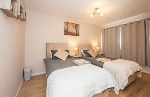 Swindon Home - Foto 13