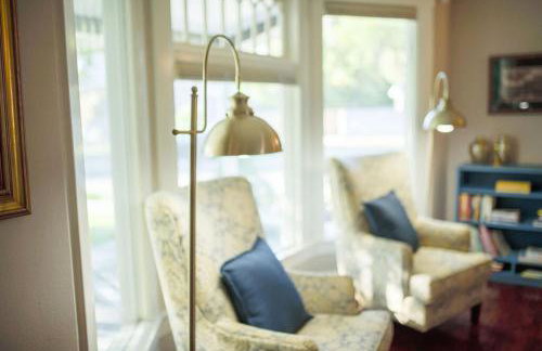 Historic and Charming Birch House - Foto 15