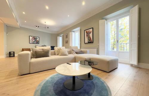 Alcalá Gate exquisite Luxury Seasonal - Photo 1