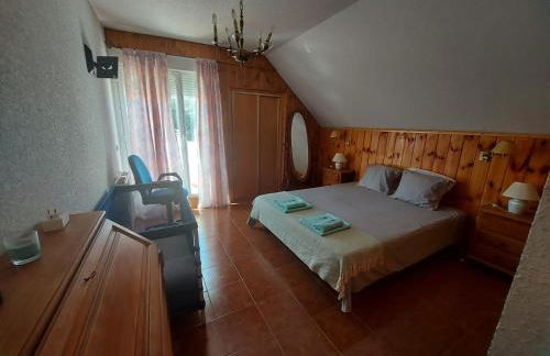 Villa con Jacuzzi exterior y Piscina cubiertos - Foto 12