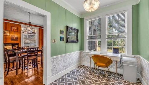 101 yr comfy Historic Home quiet private parking - Foto 5