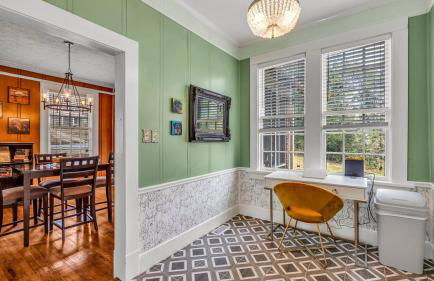 101 yr comfy Historic Home quiet private parking - Foto 5