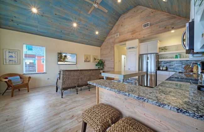 2 Waterfront Homes w/ Views, Pool, Boat Dock Laguna Village Oasis by Avantstay - Foto 23