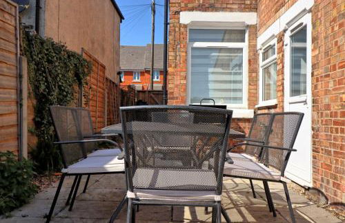 Comfy 4 Bed, Sleeps 8, fast WIFI, Contractor friendly - Foto 60