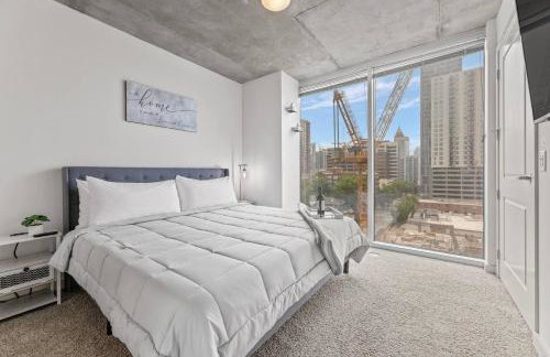 Atlanta Midtown High-Rise Condo With King Bed Free Parking and Balcony With View - Foto 14