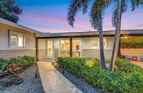 Coastal Palms House - Photo 31