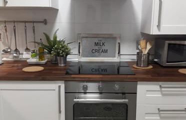 Periodista Luca de Tena, lujo y confort en pleno centro - Foto 4