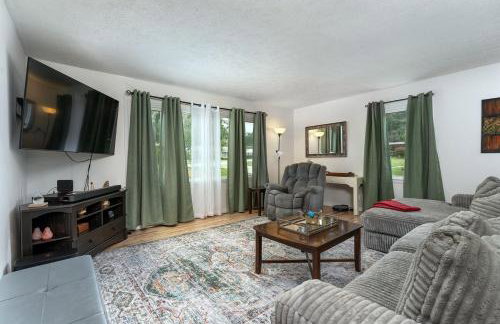 Cozy and Bright 3br apartment 15 min to DT Avl - Foto 10