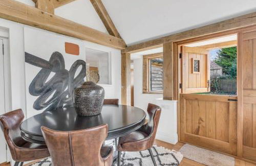 Honeysuckle Cottage - Hot Tub Packages Available - Photo 3