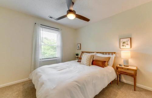 Pet-Friendly Mooresville Escape with Fenced Yard and Lake Access - Foto 18
