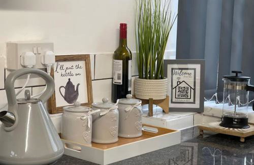 Casa Lobo's Beautiful Suites Apartment 1 free offroad parking - Foto 35