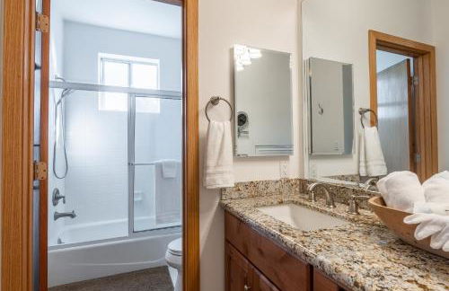 Updated 3 Bedroom 3 Bathroom Snowcreek Phase V #884, Sleeps 6 - Foto 16