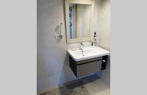 Lovely studio, terrace, swim pool, nature, relax!! - Photo 10