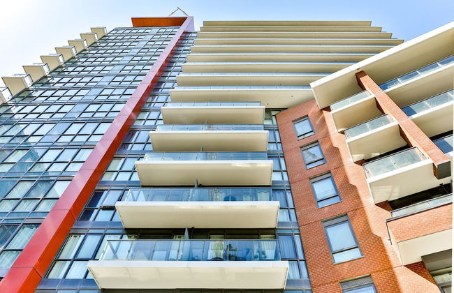 Modern Condo in Historic Fort York - Foto 16