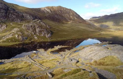 Traditional 19th Century Slate Miners Cottage - Foto 25