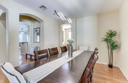 4 Mi to Surprise Stadium! Home with Furnished Patio - Foto 7