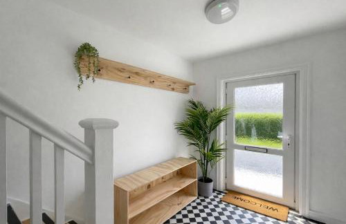Contractor Base Newport 3 Bed Van Parking Sleeps 5 - Foto 47