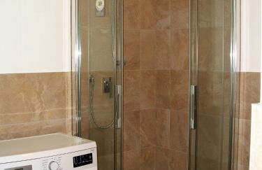 Green & Lake Home - Photo 27