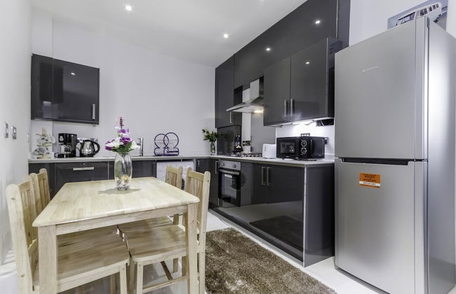 City Gate Serviced Apartments - Photo 18