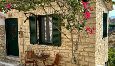 Chrysavgi Stone House - Photo 1, Garden