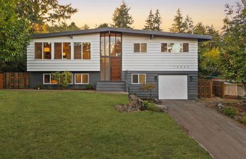 Moder charmer 4 BR 3 BA 12 Miles to Seattle, 3 miles to Airport near the mall - Foto 1